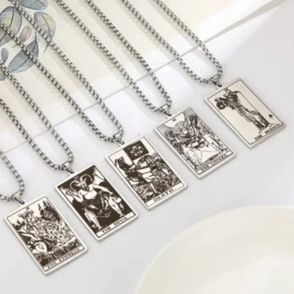 DESIGNER VINTAGE THE STAR TAROT CARD STAINLESS STEEL PENDANT NECKLACE**NEW! - Picture 9 of 9
